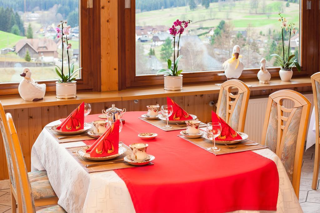 Auerhahn Bed And Breakfast - Black Forest - Waldhotel Eisenbach  Dış mekan fotoğraf